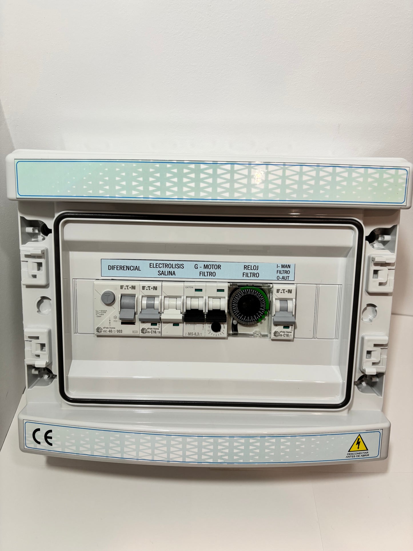 Cuadro eléctrico [TRIFÁSICO] para piscina 1 filtro + E. salina